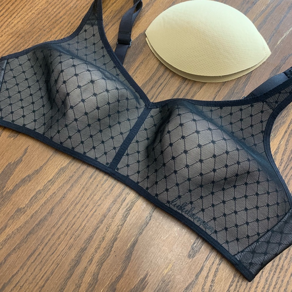 Lululemon perfect coverage bra, 3 pairs of new Lulu  garments